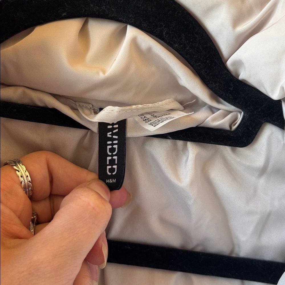 H&M Puffer Jacket - Picture 8 of 10